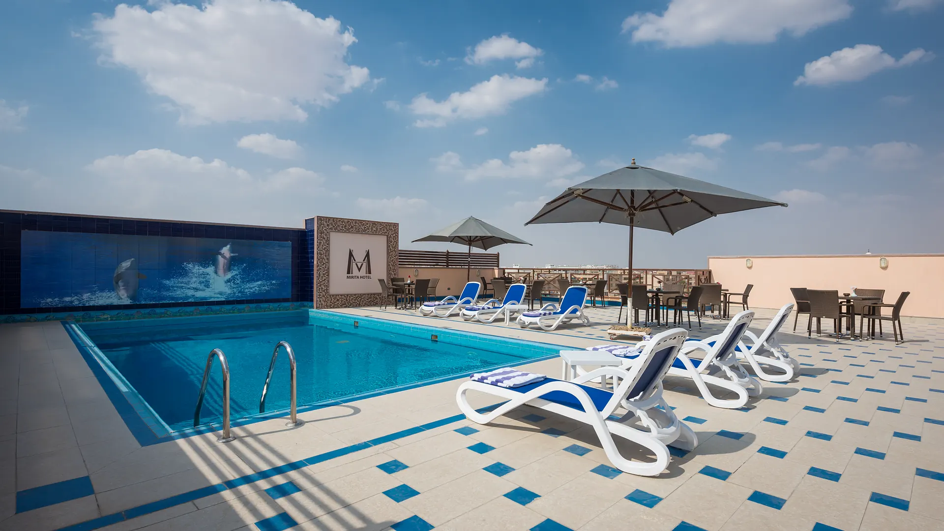 Rooftop pool